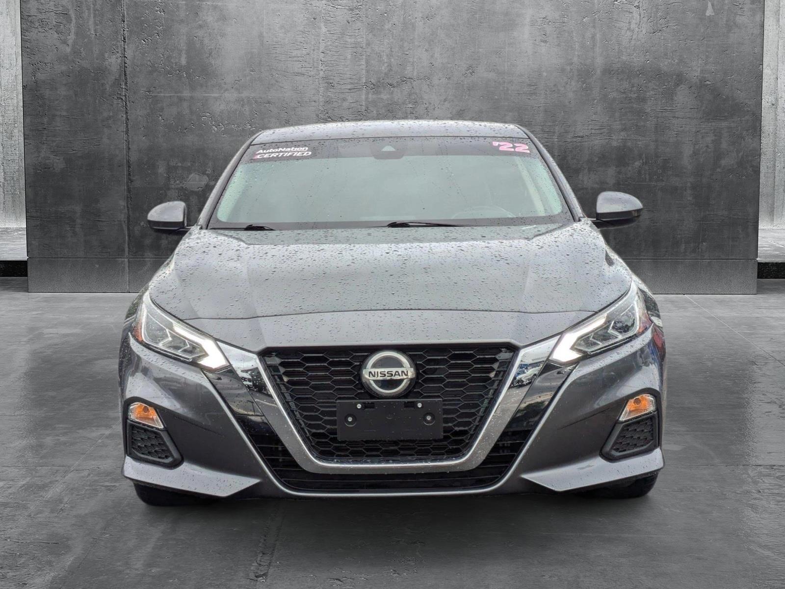 Used 2022 Nissan Altima SV with VIN 1N4BL4DV9NN335075 for sale in Knoxville, TN