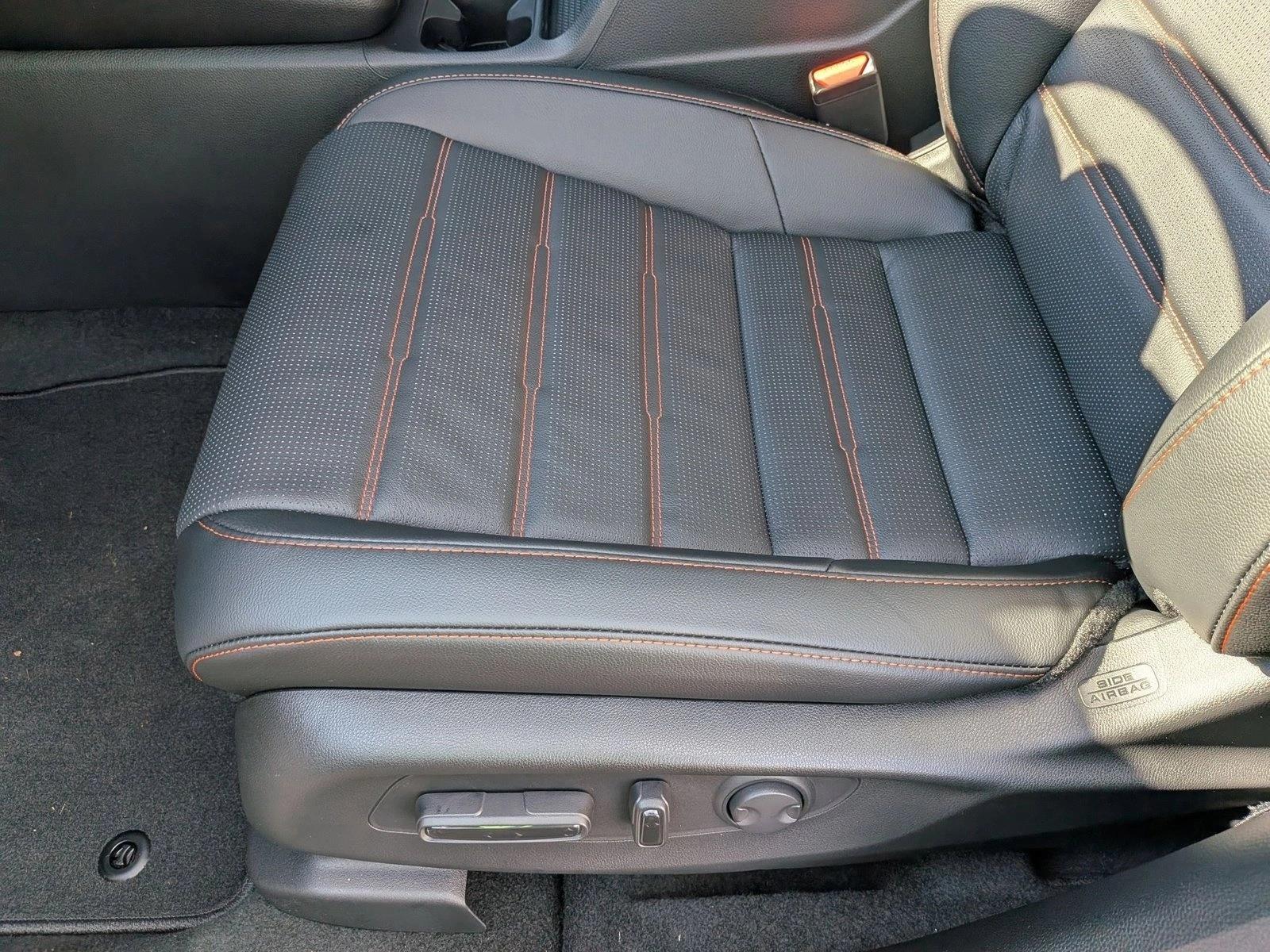 2026 Honda CR-V Hybrid Sport Touring photo 4