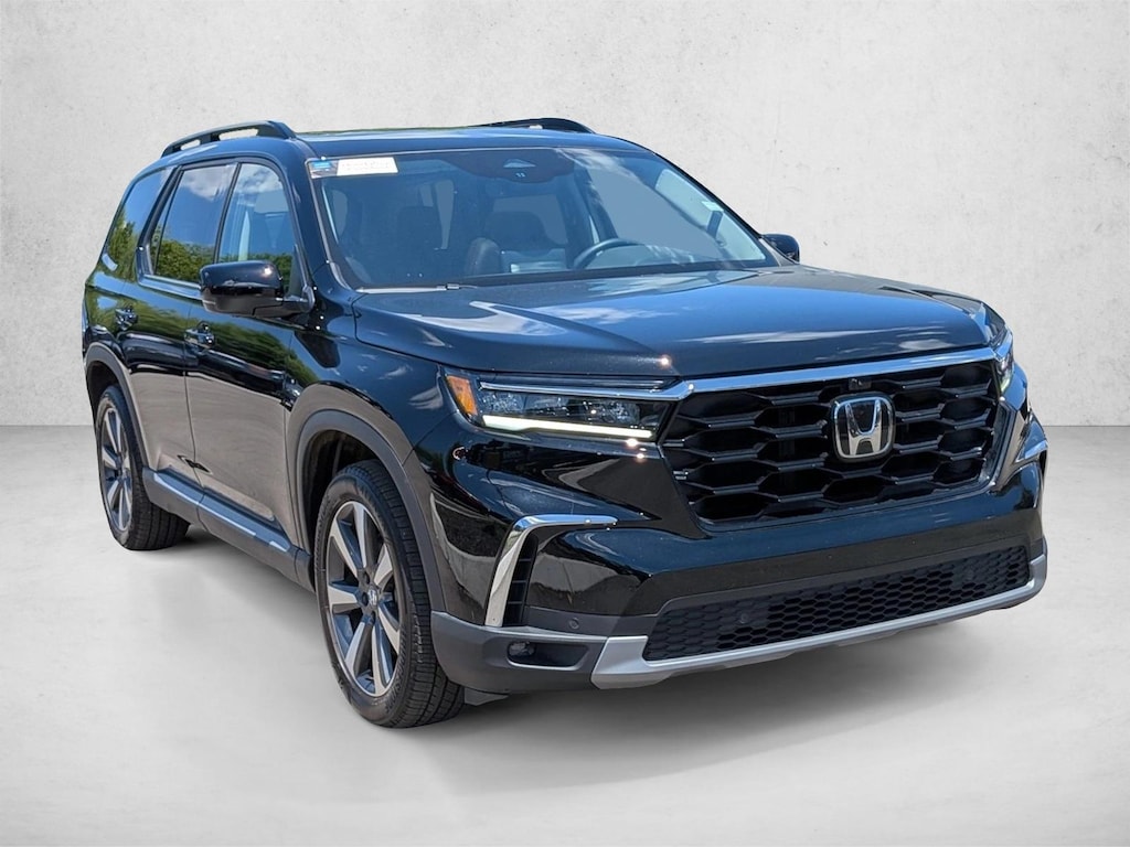 Certified 2025 Honda Pilot Elite SUV