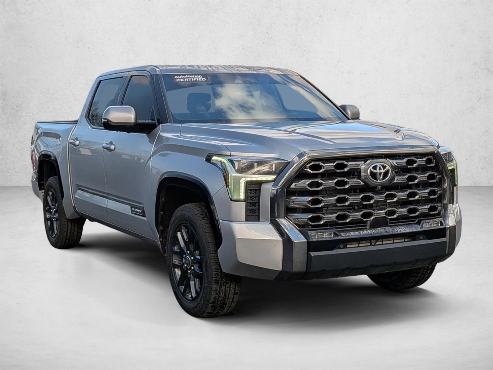 2023 Toyota Tundra Platinum CrewMax photo 3