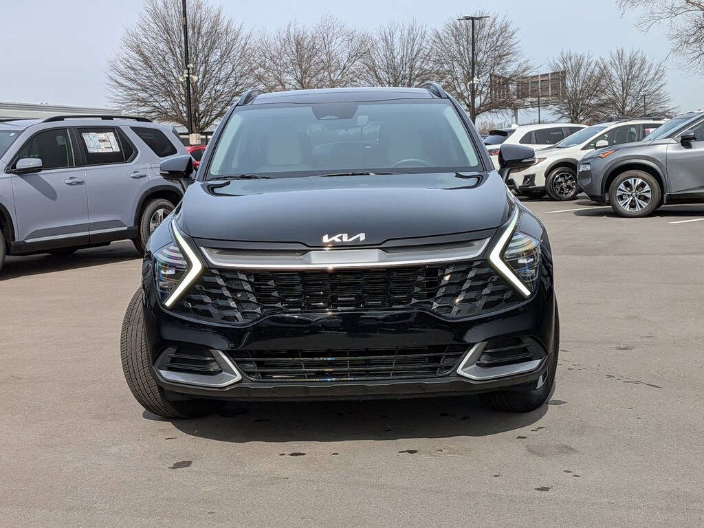 Used 2025 Kia Sportage EX SUV