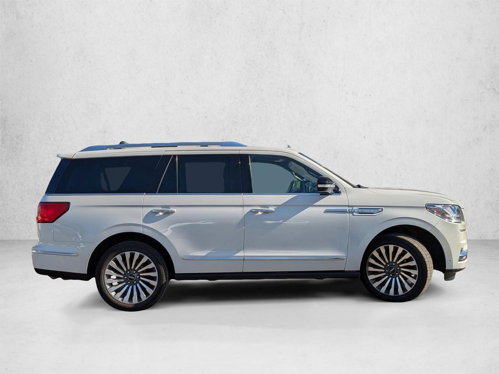 2019 Lincoln Navigator Reserve photo 4