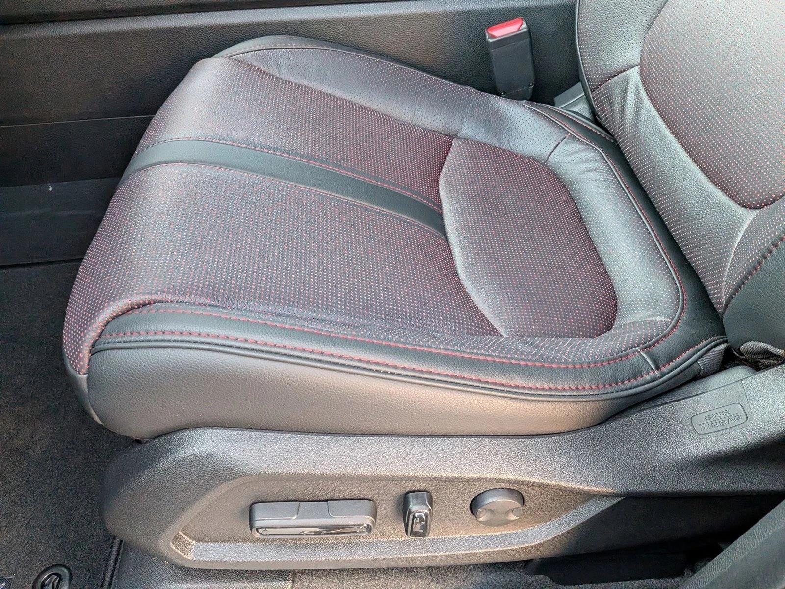 2025 Honda Pilot Black Edition photo 3