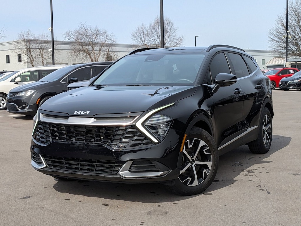Used 2025 Kia Sportage EX SUV
