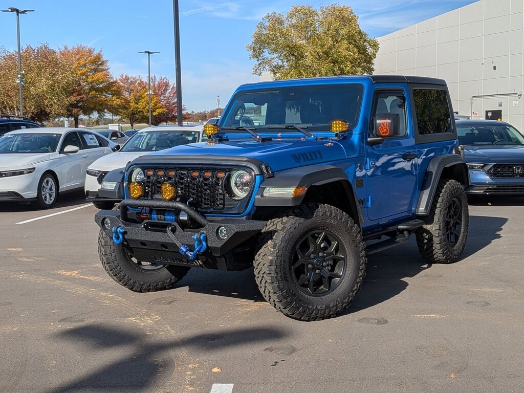 Used 2025 Jeep Wrangler Sport SUV