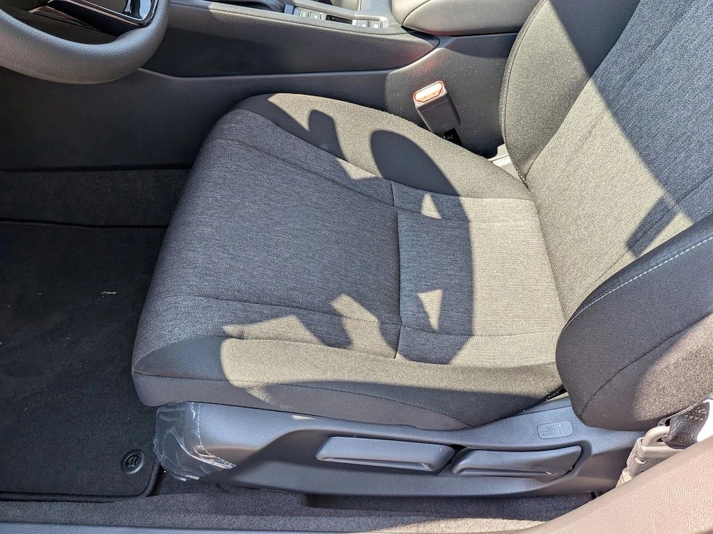 New 2025 Honda Accord LX Sedan