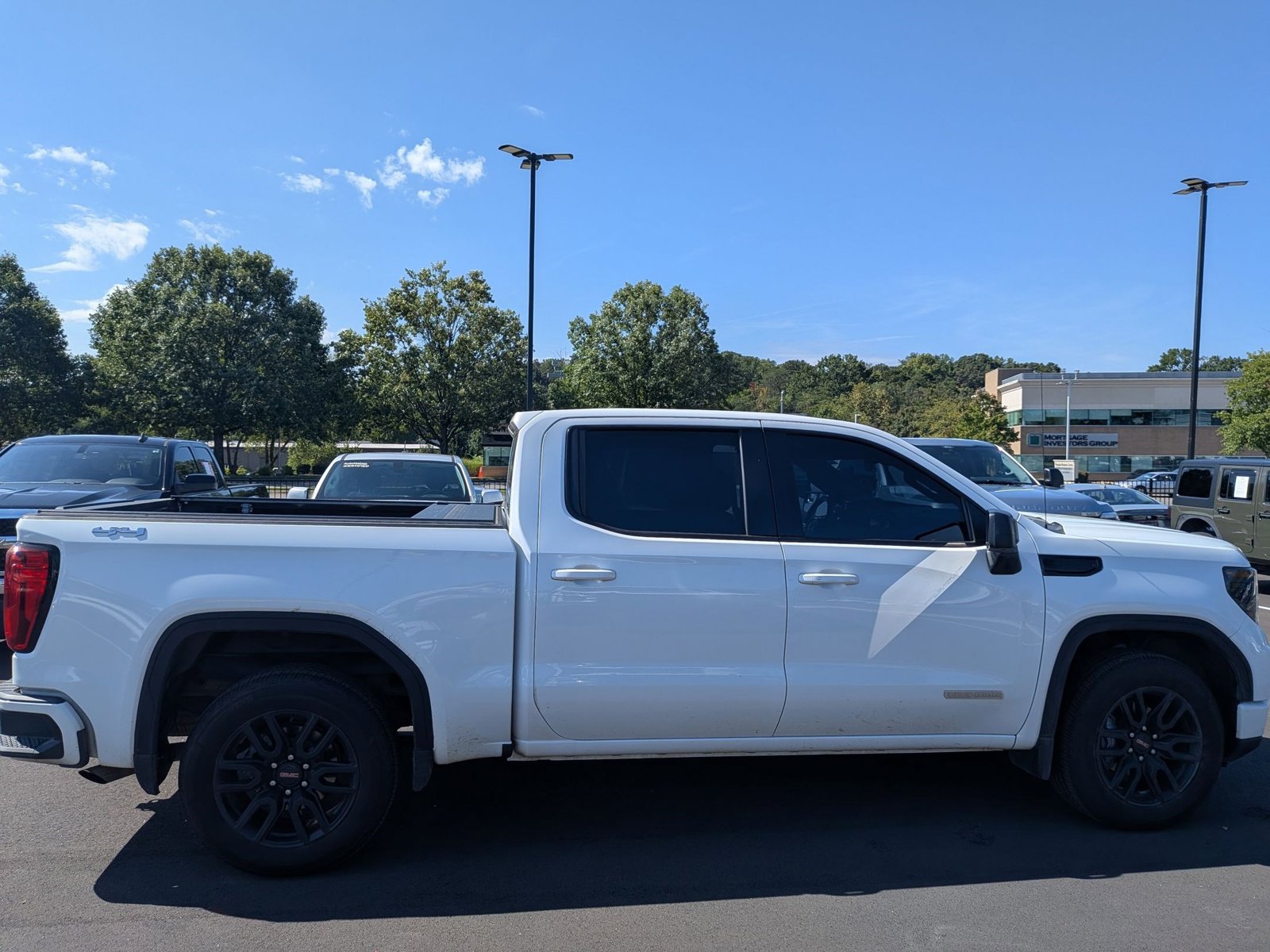 2022 Gmc Sierra 1500 Elevation photo 4