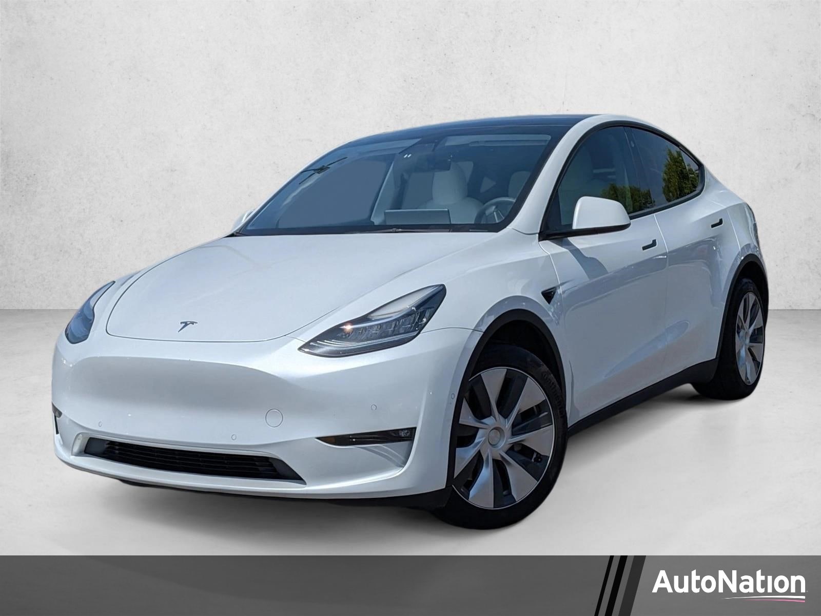2022 Tesla Model Y Long Range Dual Motor All-Wheel Drive's photo