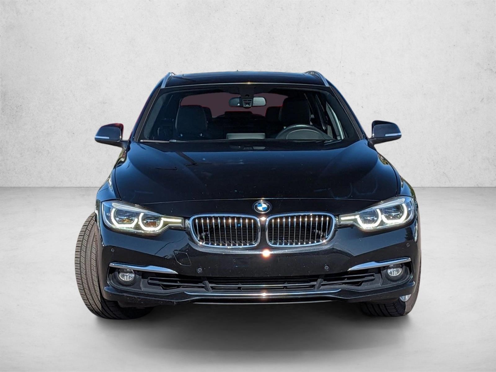 2016 Bmw 328i xDrive Sports Wagon photo 2