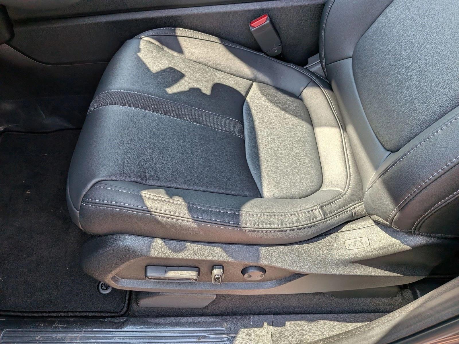 2025 Honda Pilot EX-L photo 4