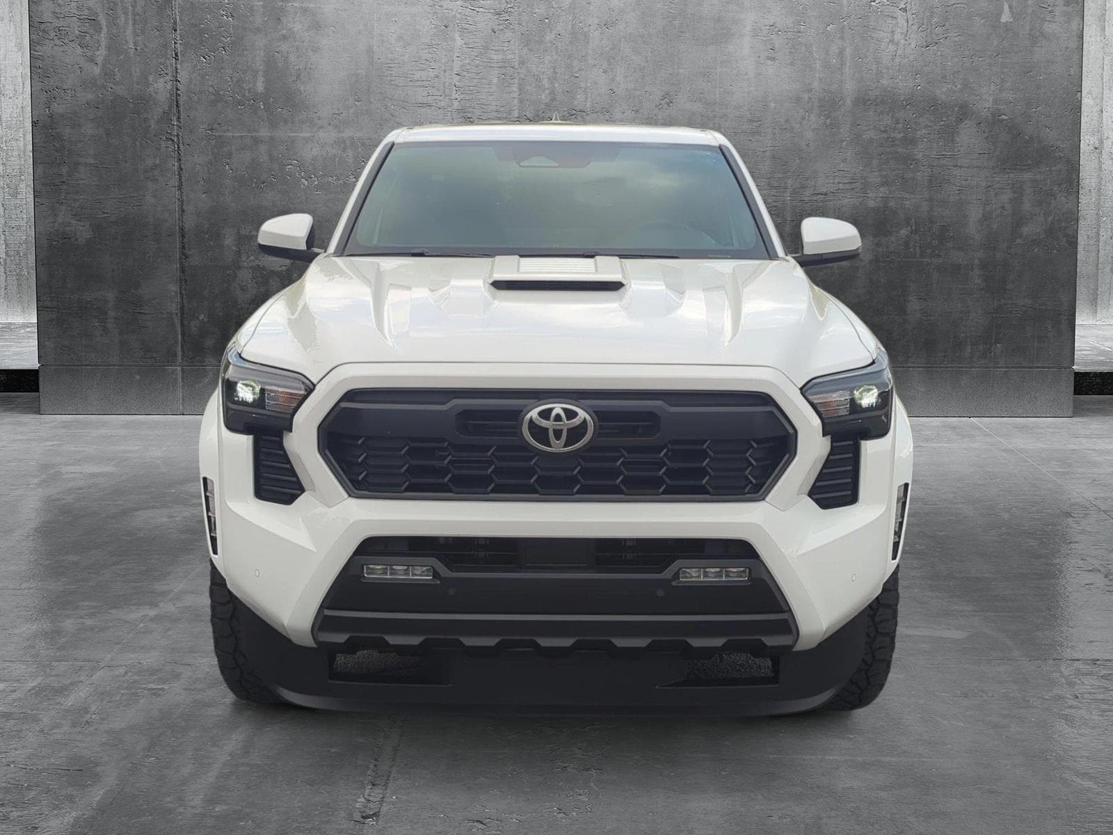 Used 2024 Toyota Tacoma TRD Sport with VIN 3TMKB5FN8RM003824 for sale in Knoxville, TN