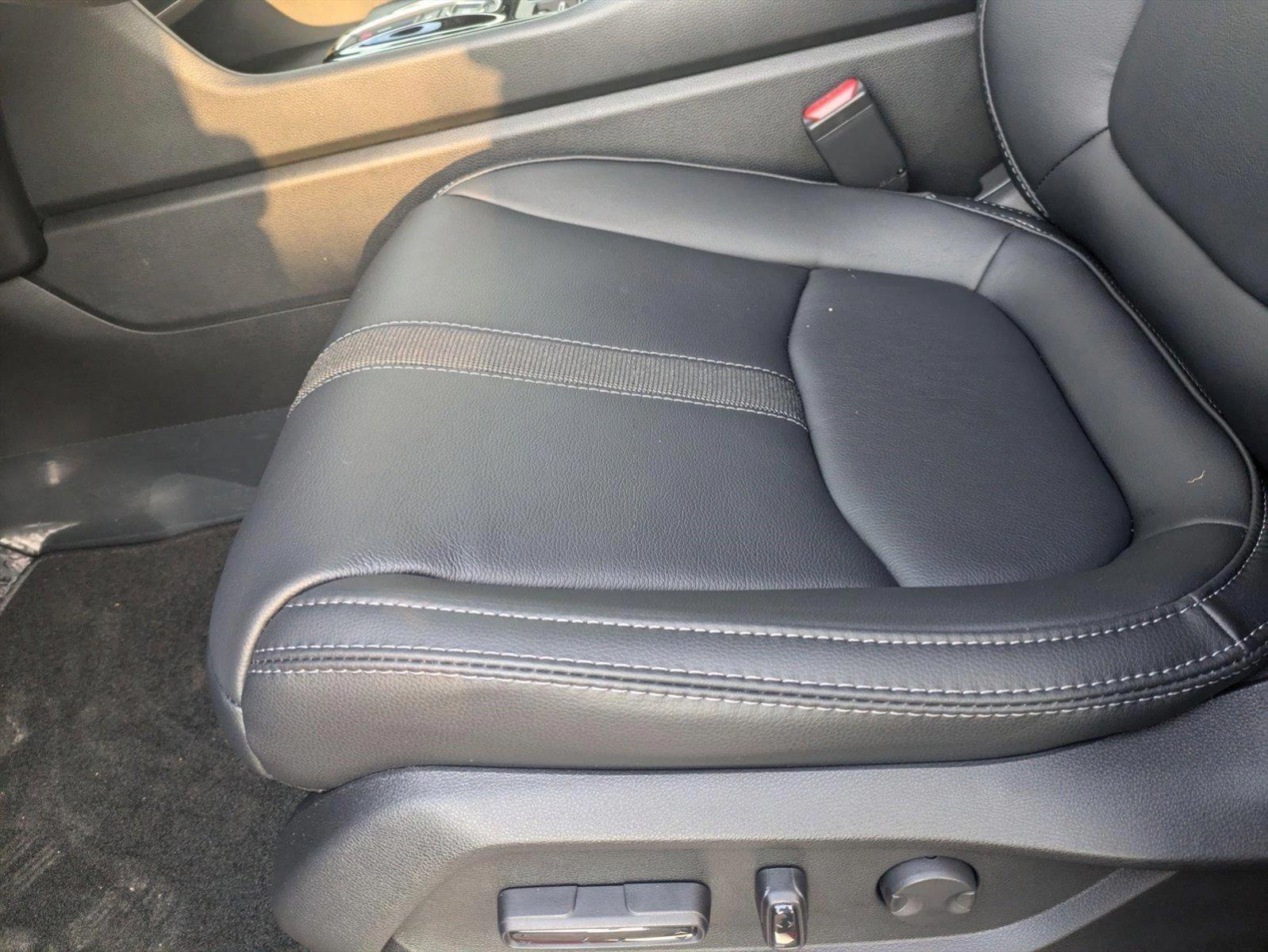 2025 Honda Pilot Touring photo 4