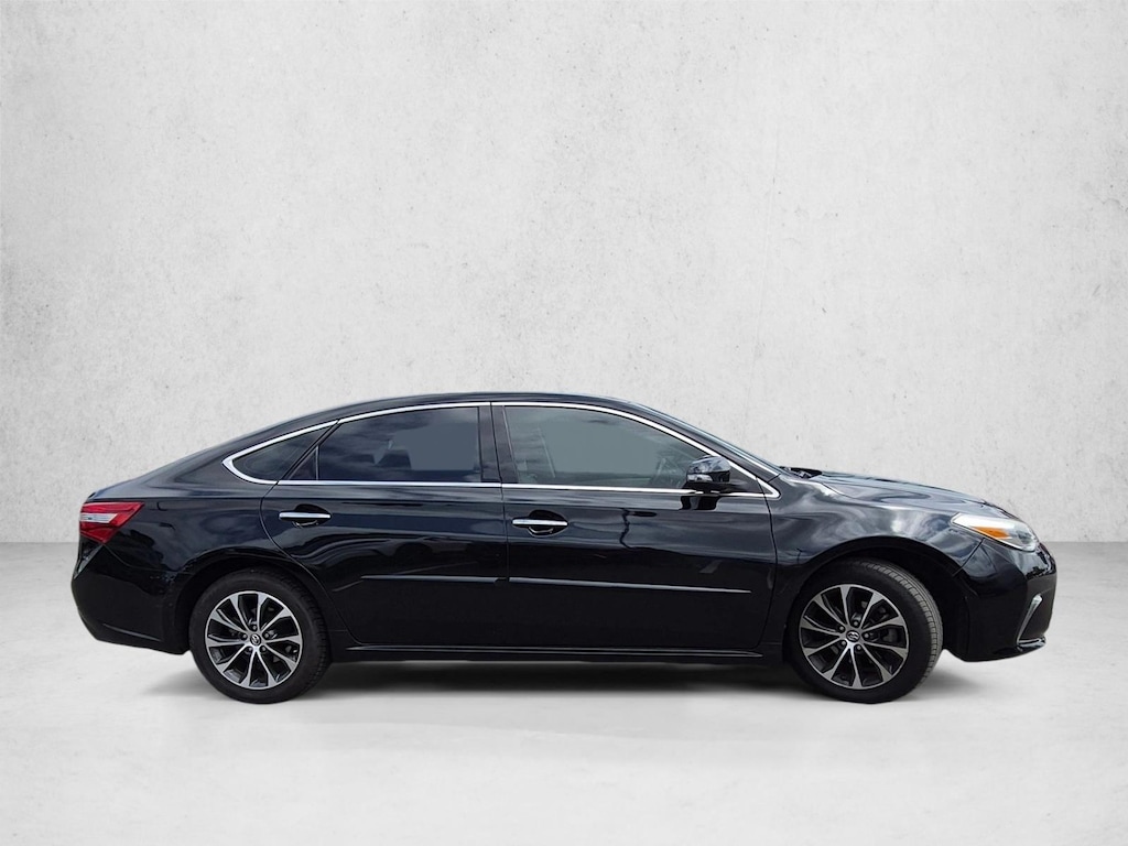 Used 2018 Toyota Avalon XLE Plus Sedan
