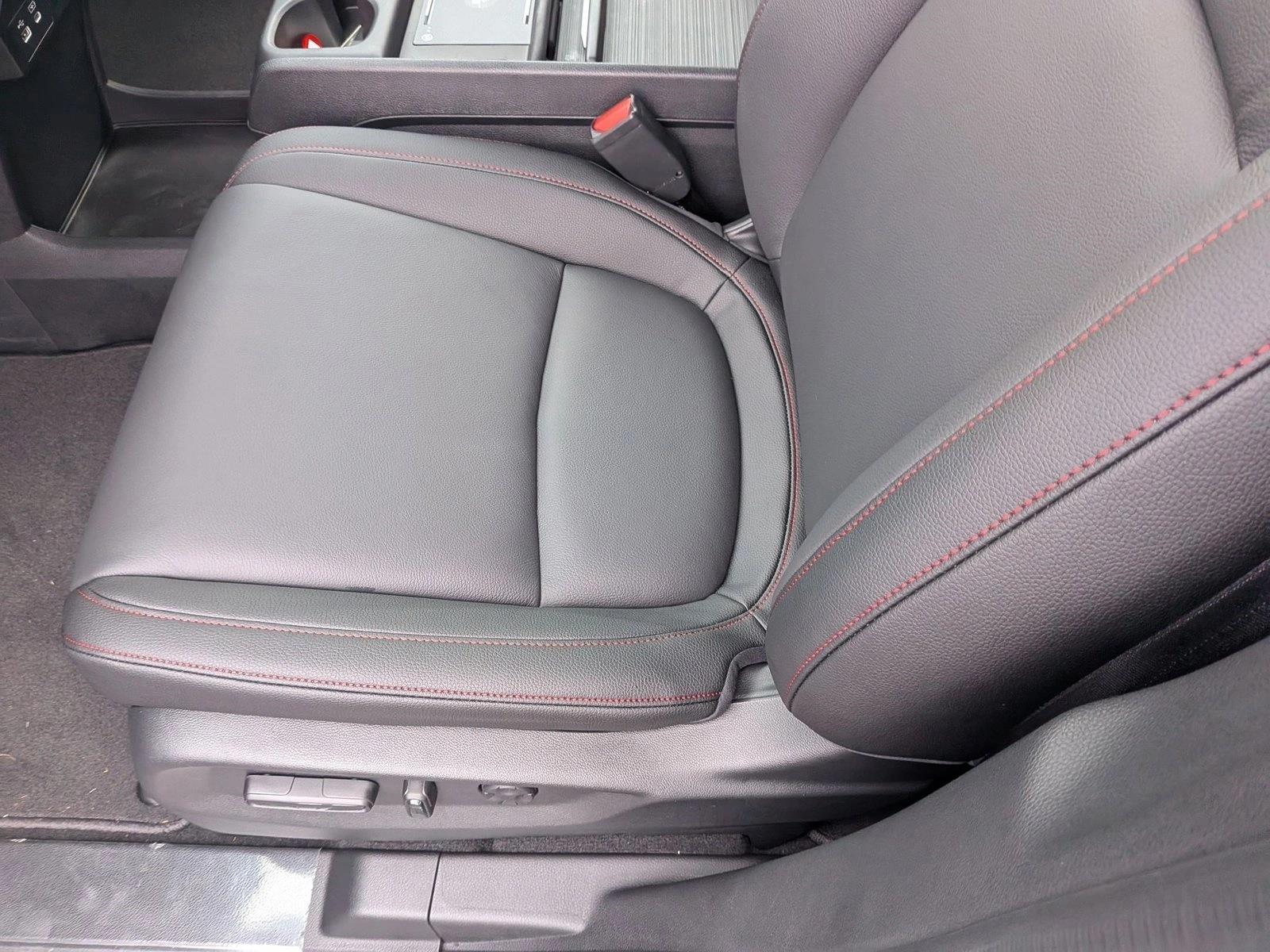 2026 Honda Odyssey photo 3