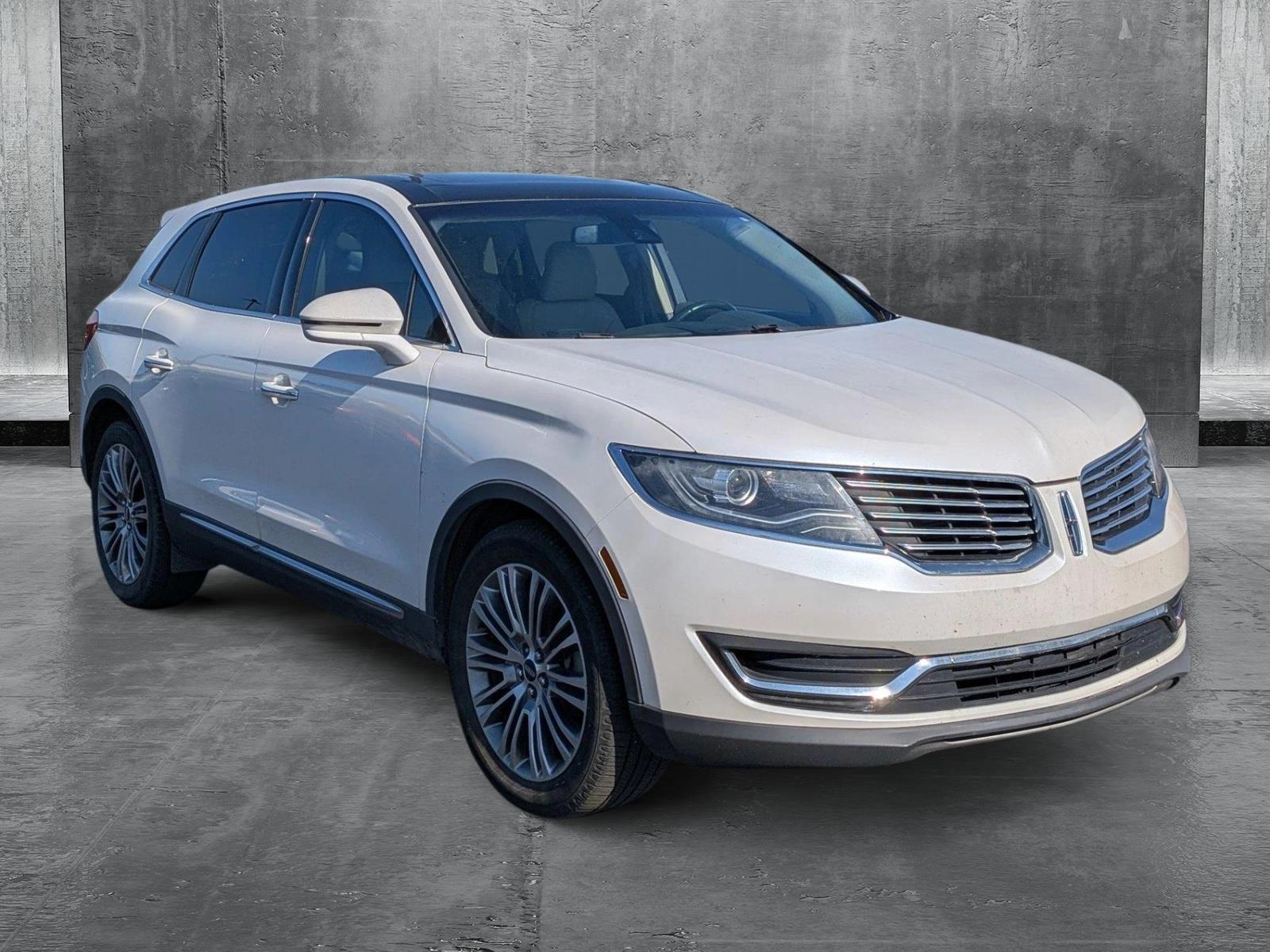 2016 Lincoln MKX Reserve photo 3