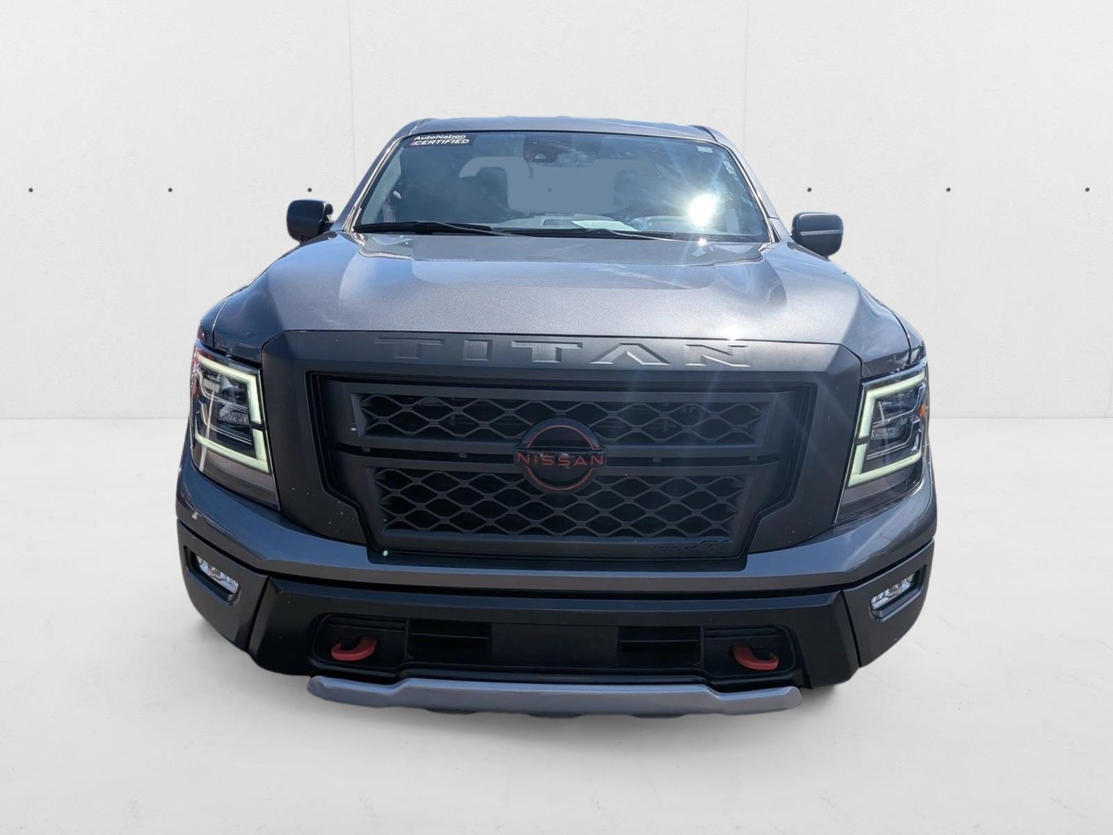 2023 Nissan Titan PRO-4X photo 2