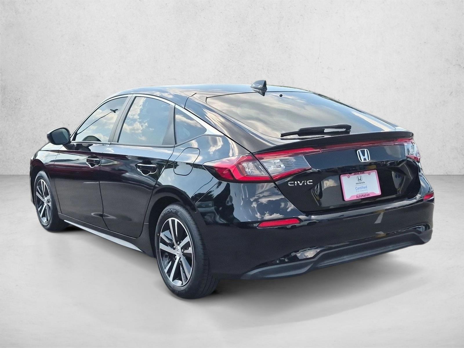 2024 Honda Civic Hatchback LX - Photo 8