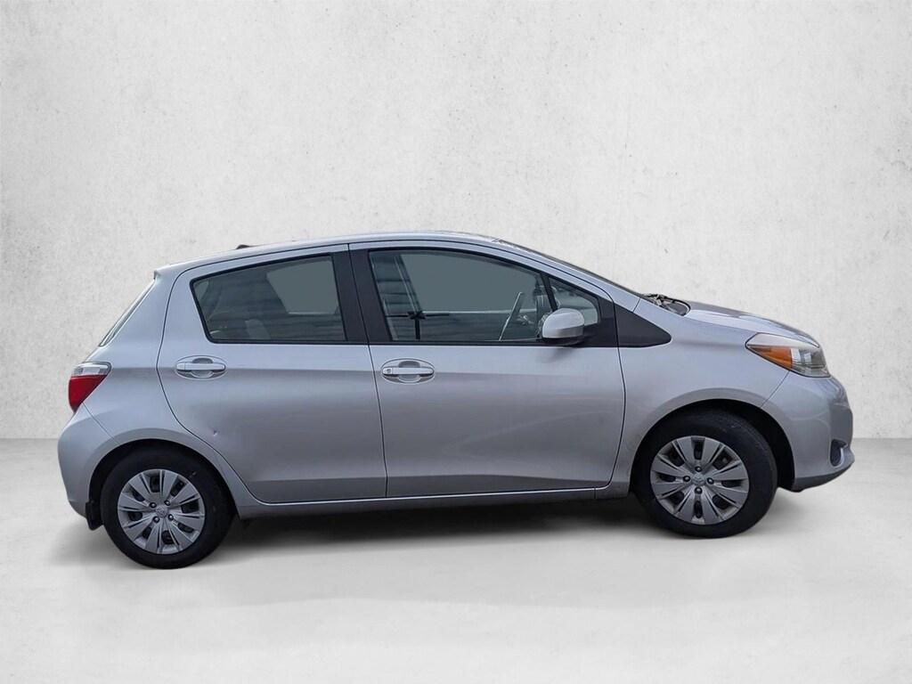 Used 2012 Toyota Yaris L Liftback