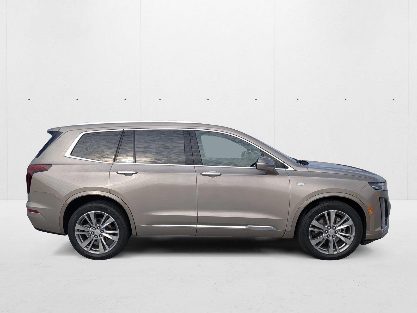 2023 Cadillac XT6 Premium Luxury photo 2