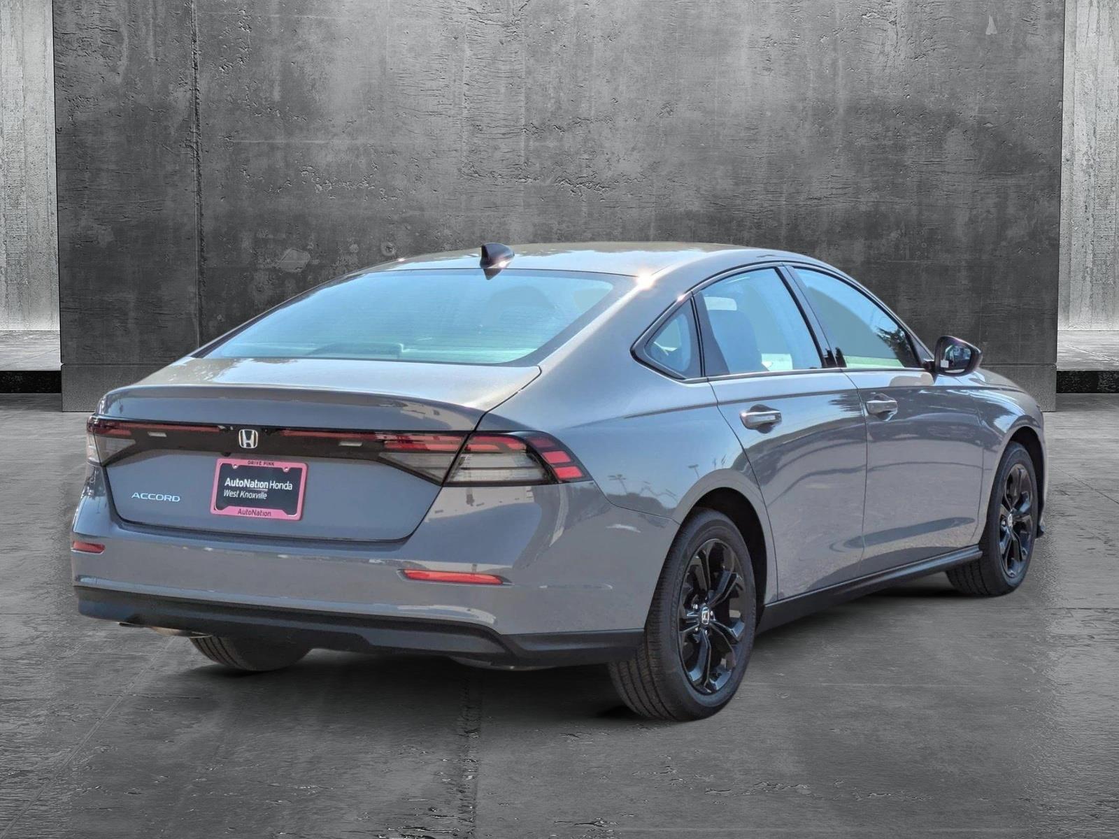 2025 Honda Accord SE photo 2
