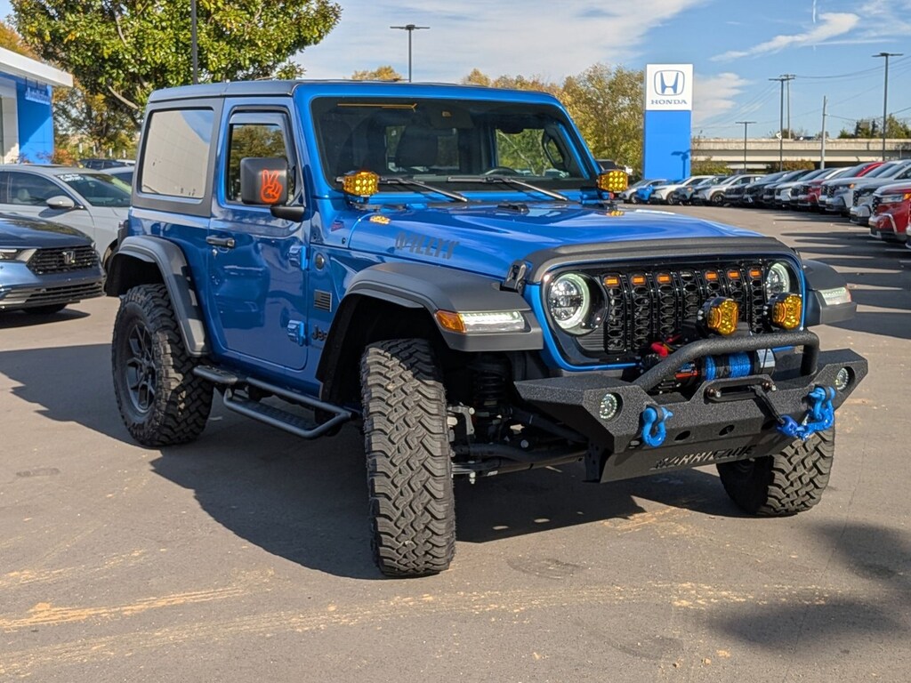 Used 2025 Jeep Wrangler Sport SUV