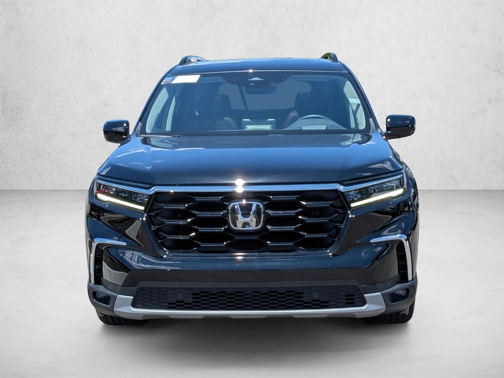 Certified 2025 Honda Pilot Elite SUV