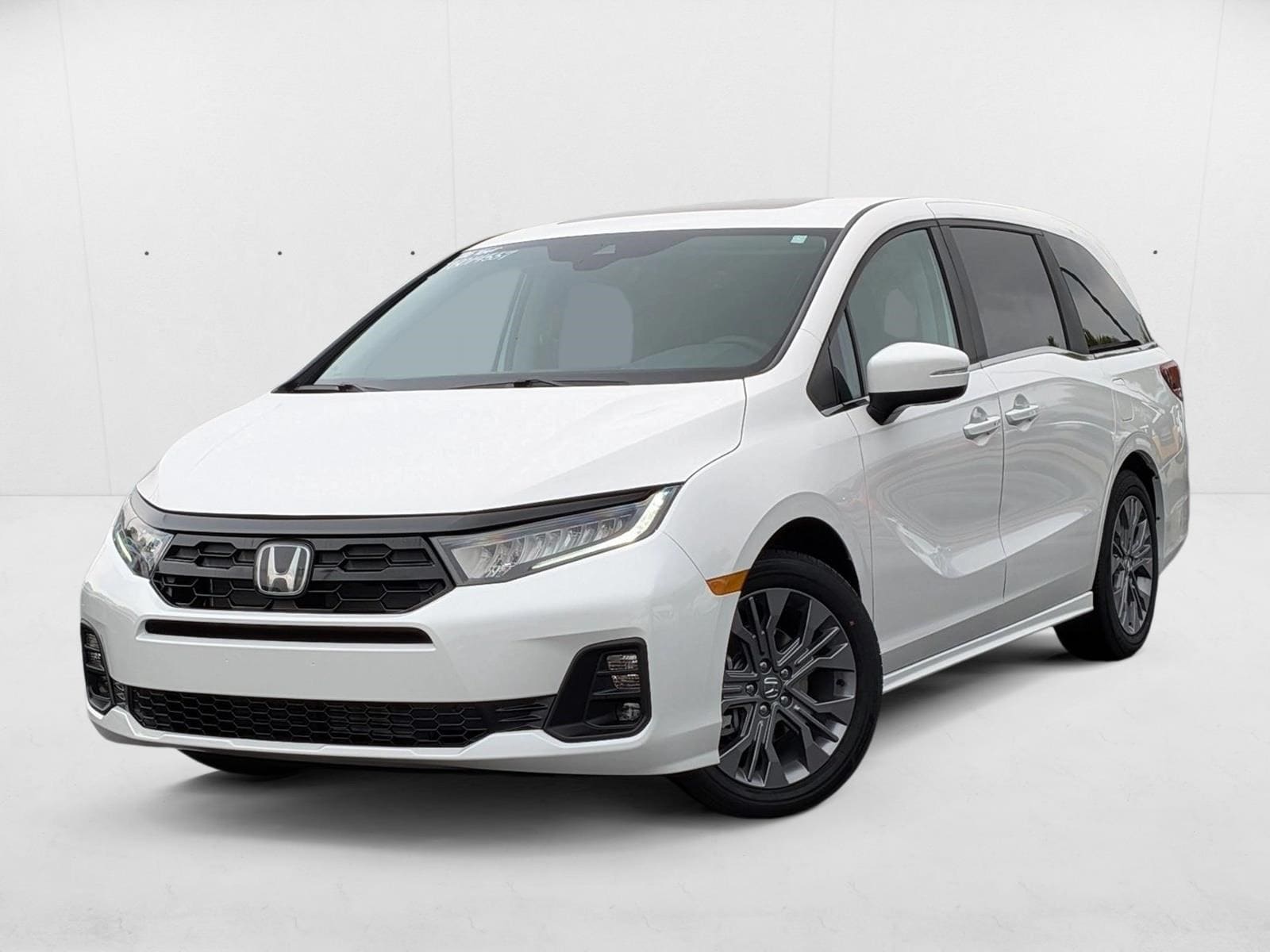 2026 Honda Odyssey Touring's photo