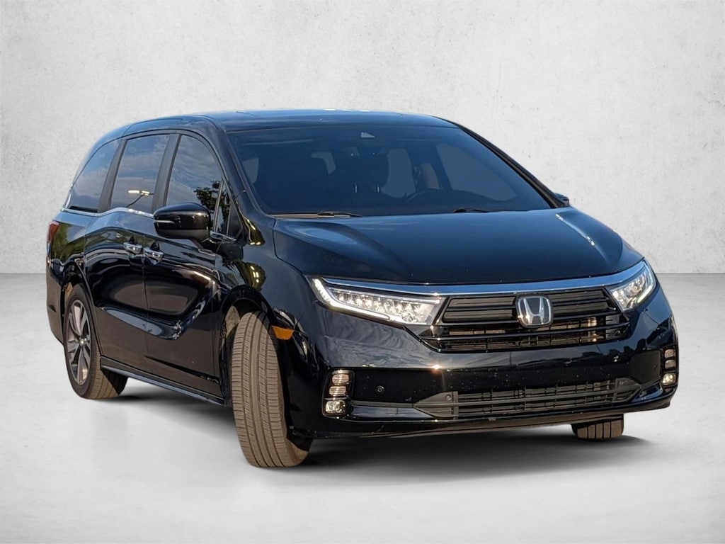 Used 2023 Honda Odyssey Touring Van