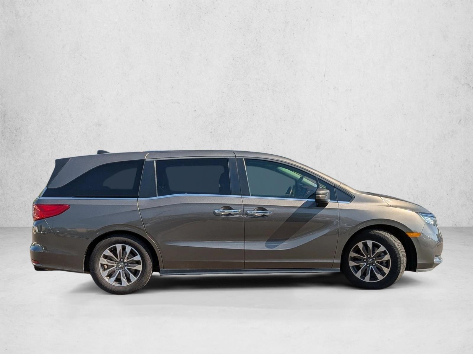 2021 Honda Odyssey EX-L photo 4