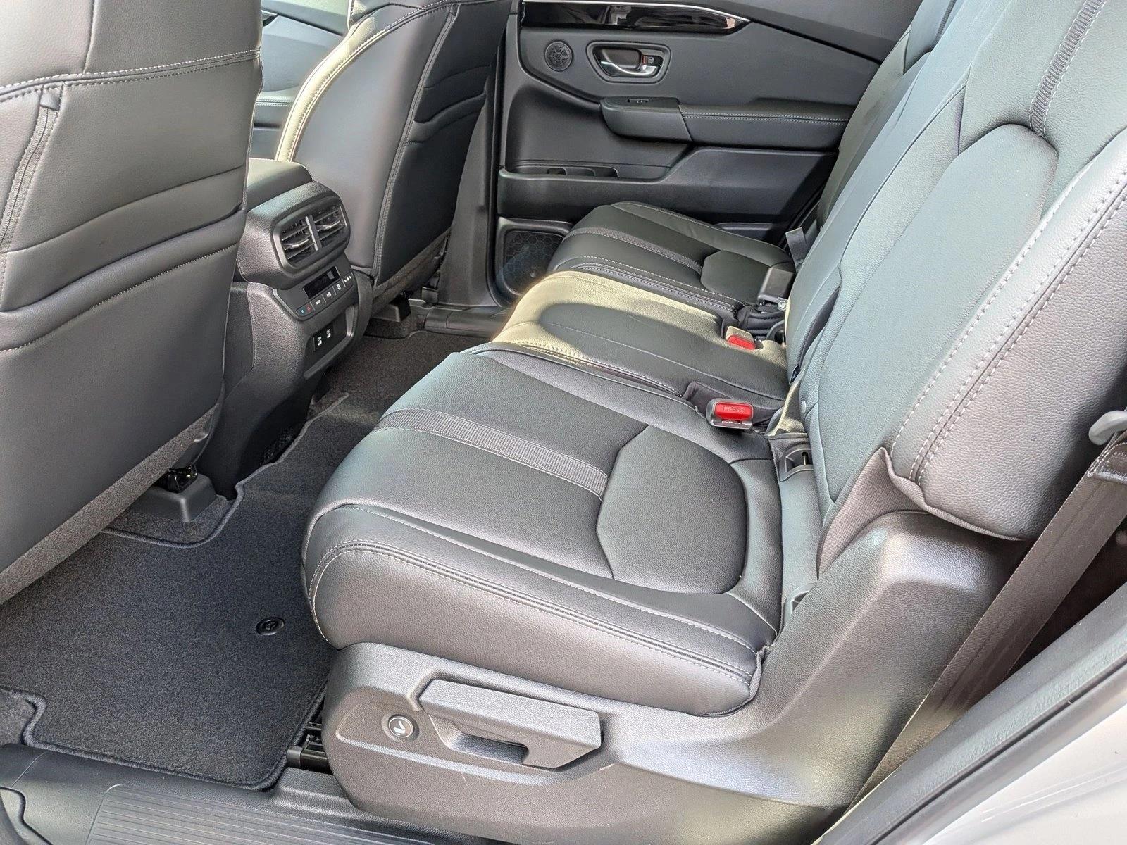 2026 Honda Pilot EX-L - Photo 16