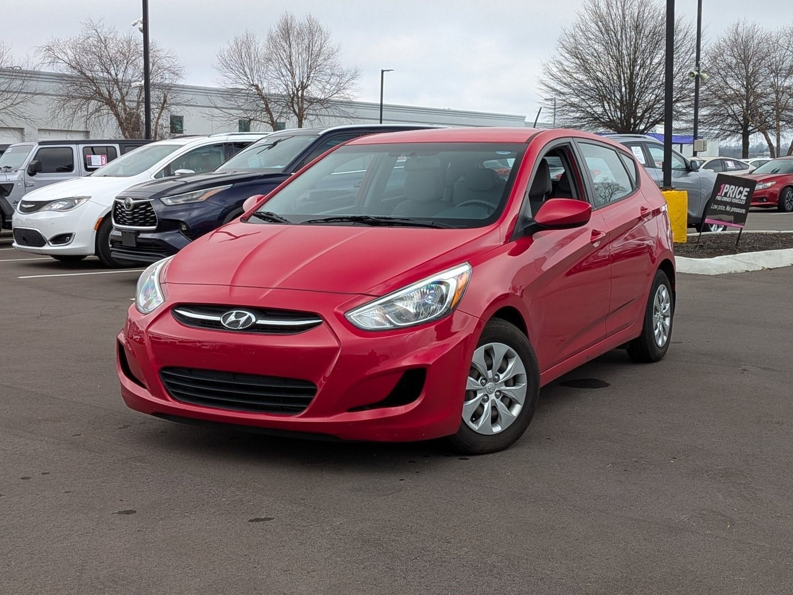 2016 Hyundai Accent SE's photo