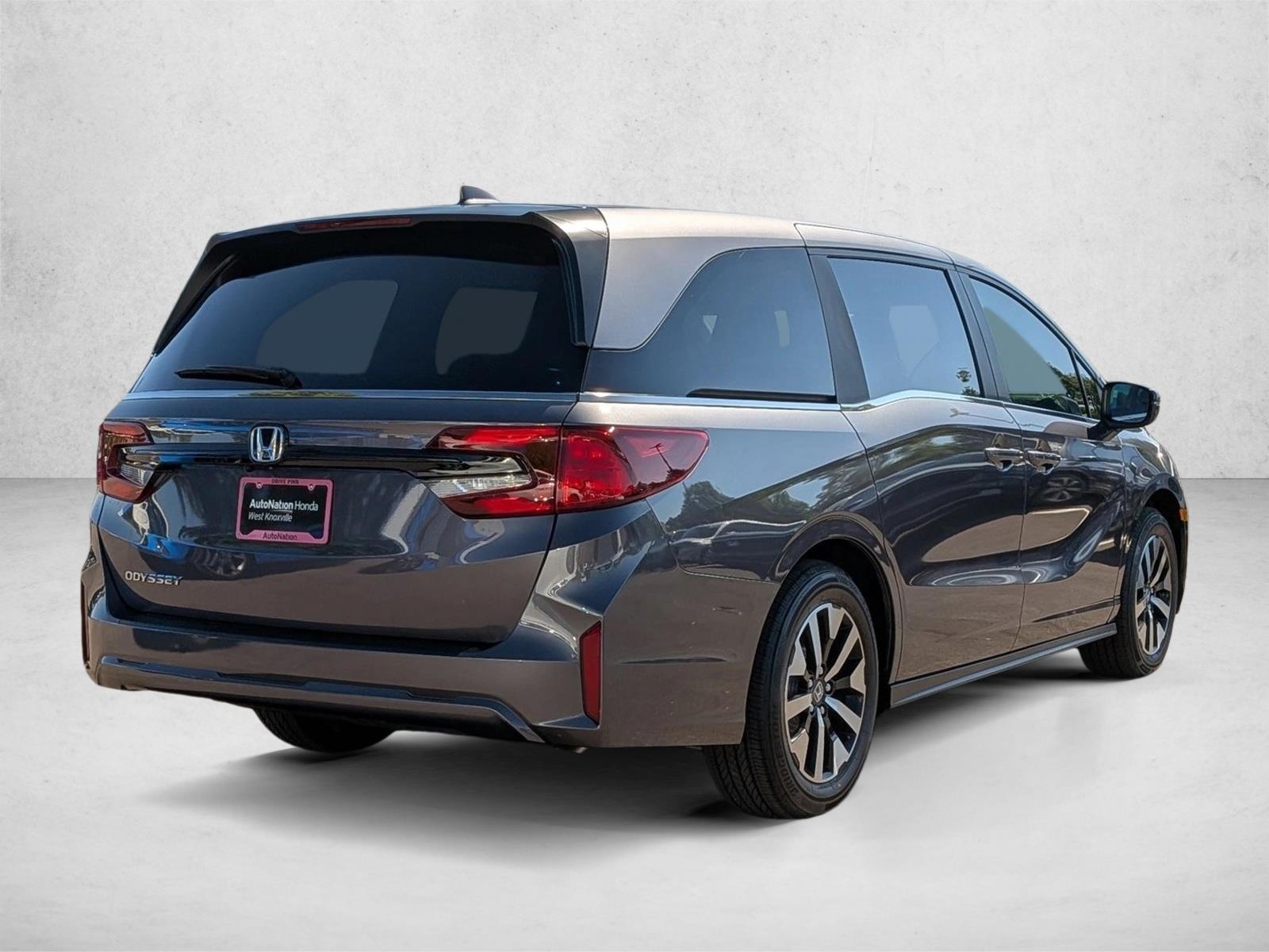 2026 Honda Odyssey EX-L photo 2