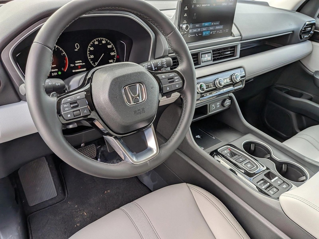 New 2025 Honda Pilot Touring SUV