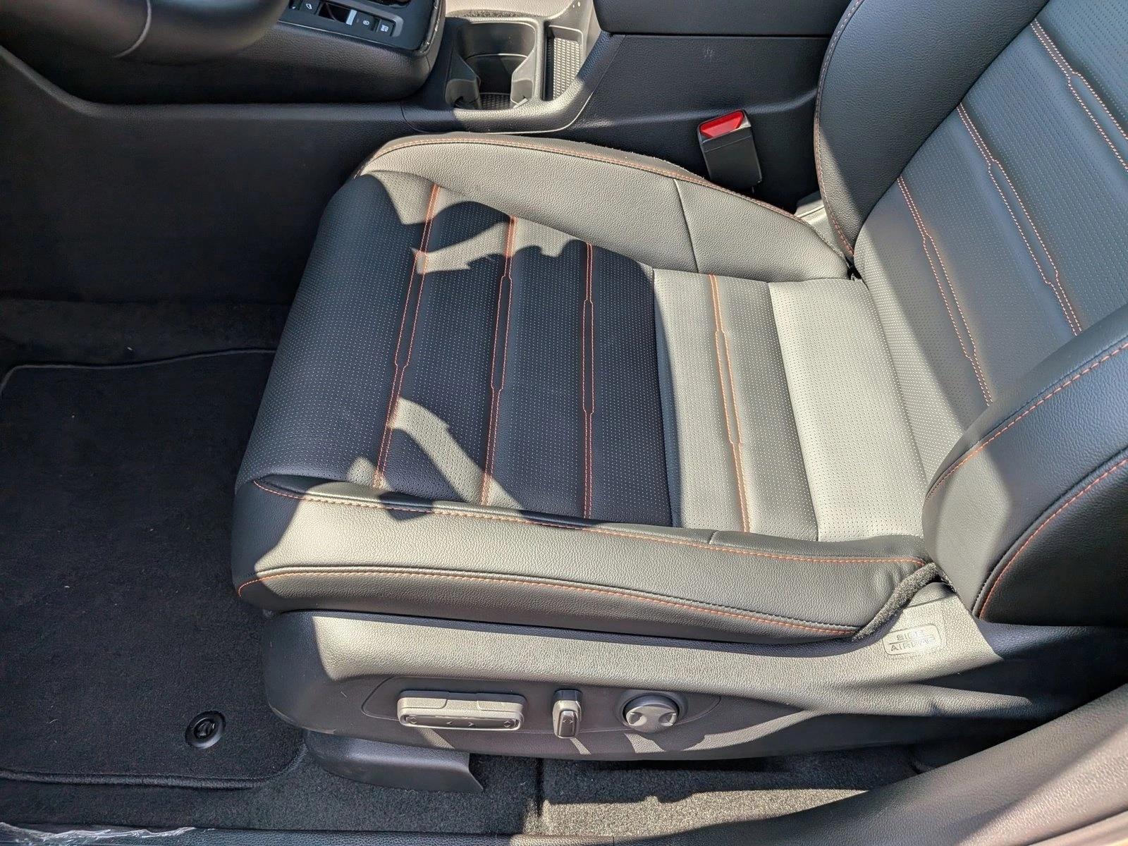 2026 Honda CR-V Hybrid Sport-L photo 4