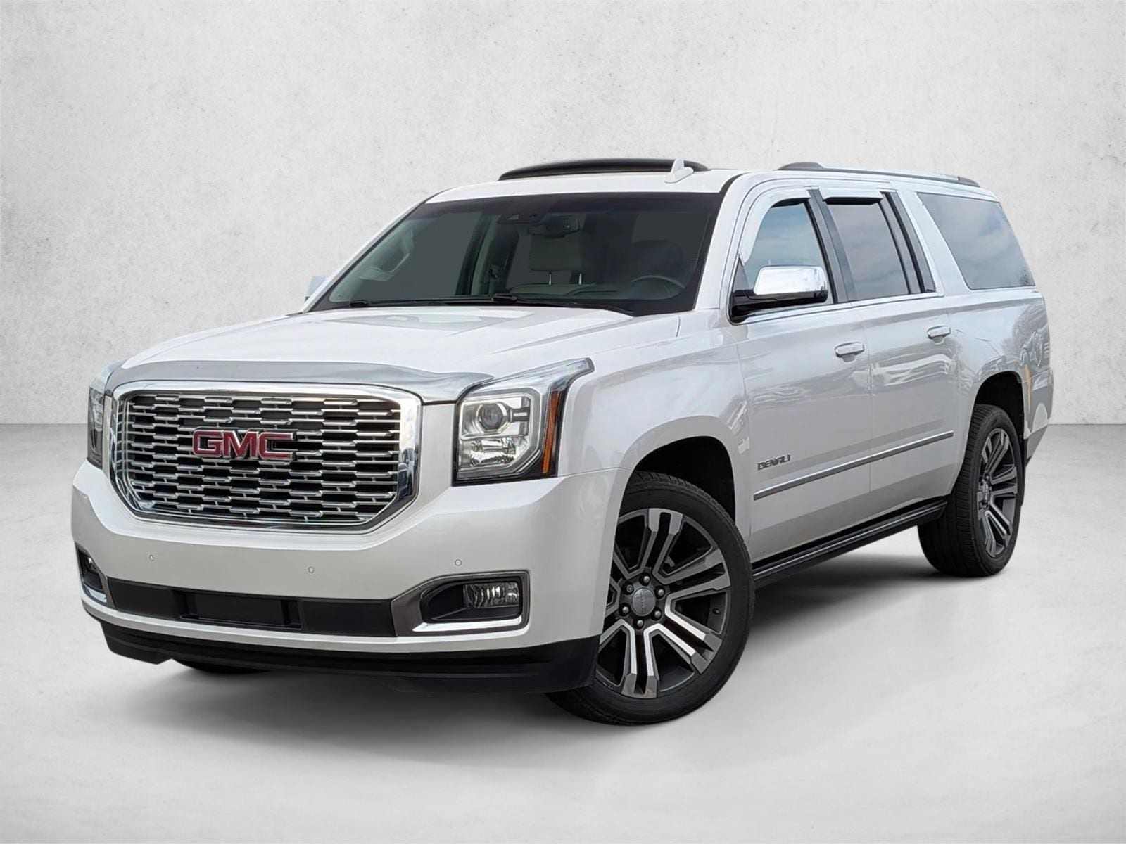2019 GMC Yukon Denali's photo