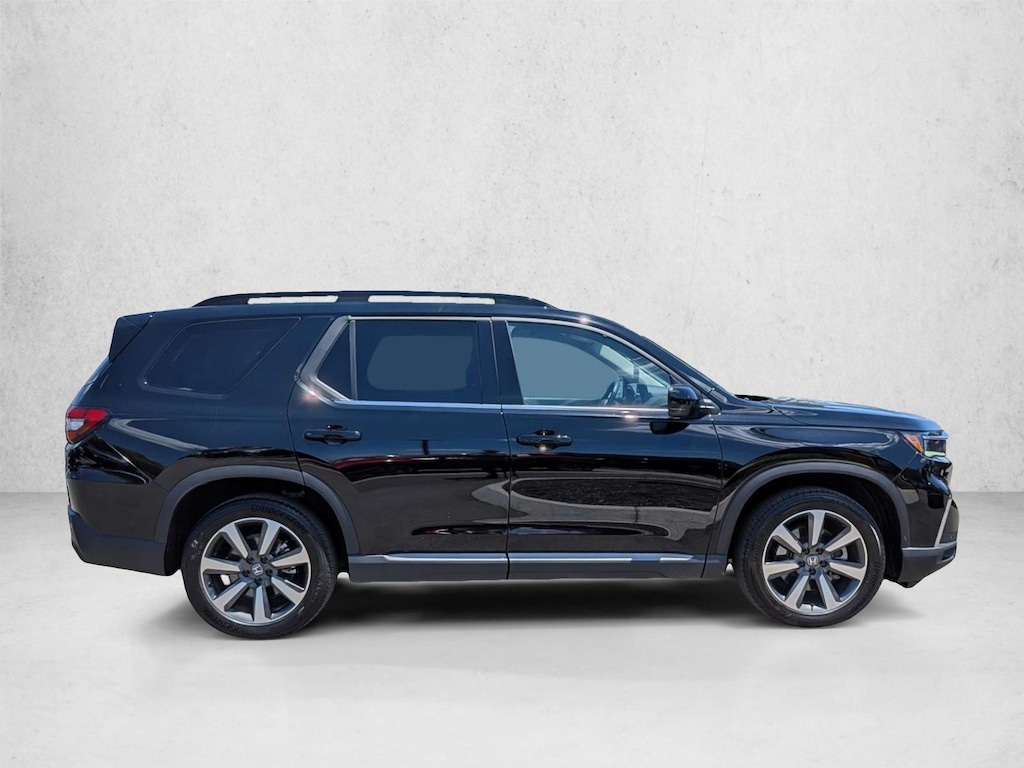 Certified 2025 Honda Pilot Elite SUV
