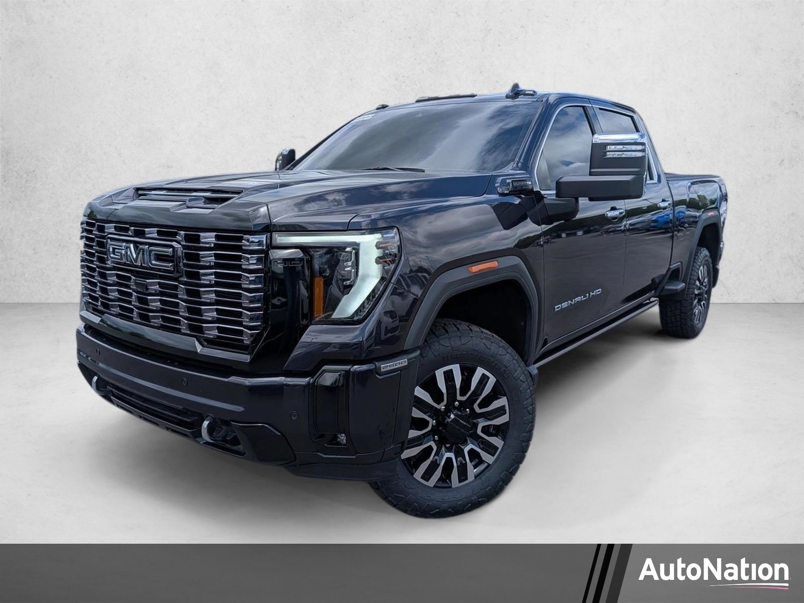 2025 GMC Sierra 4WD Crew Cab Long Box Denali Ultimate's photo