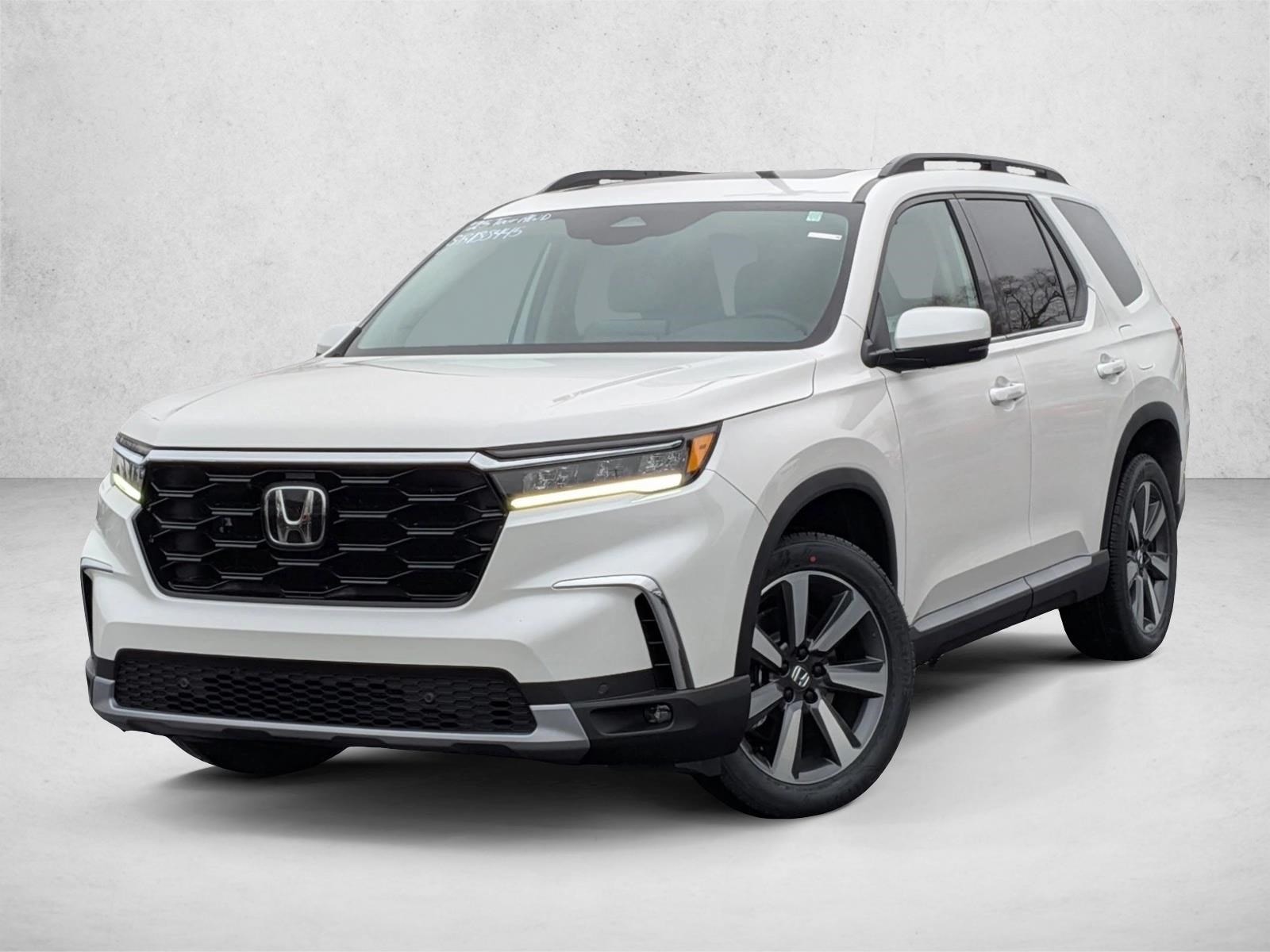 2025 Honda Pilot Touring's photo