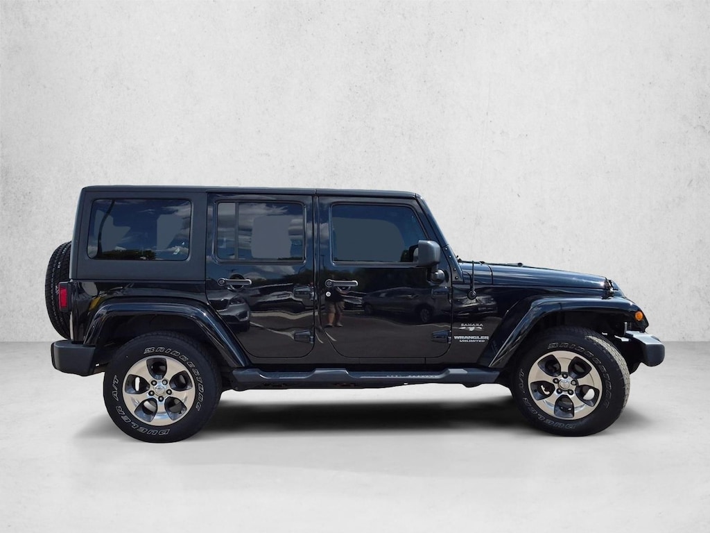 Used 2017 Jeep Wrangler JK Unlimited Sahara 4x4 SUV