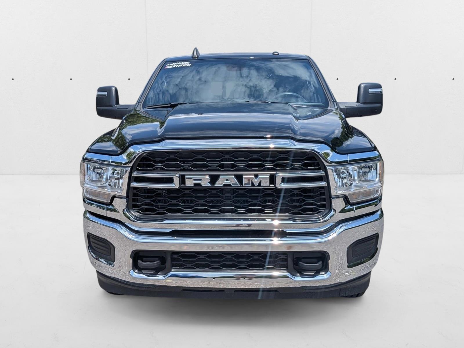 2024 Ram 2500 Tradesman photo 2