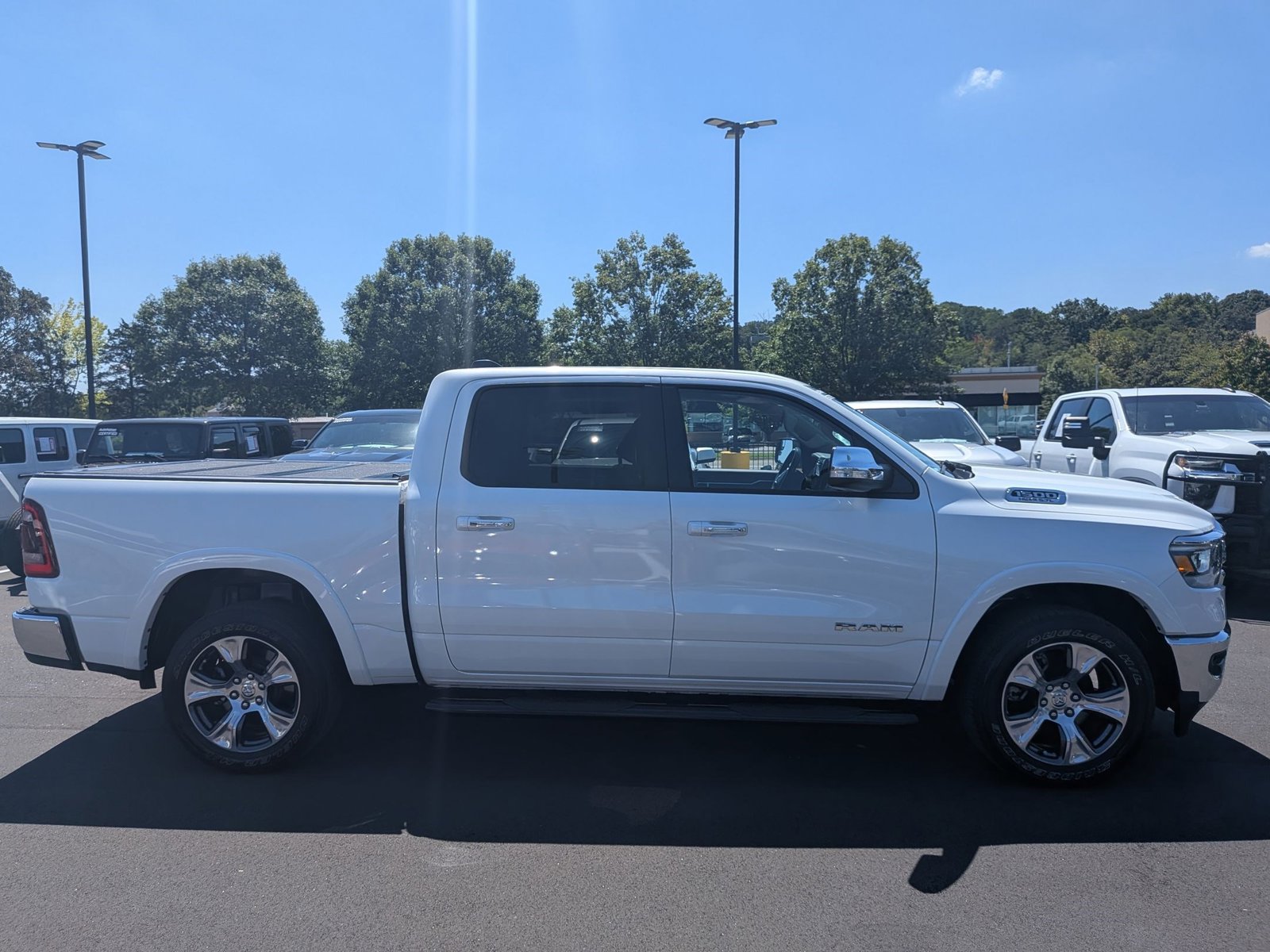 2020 Ram 1500 Laramie photo 3