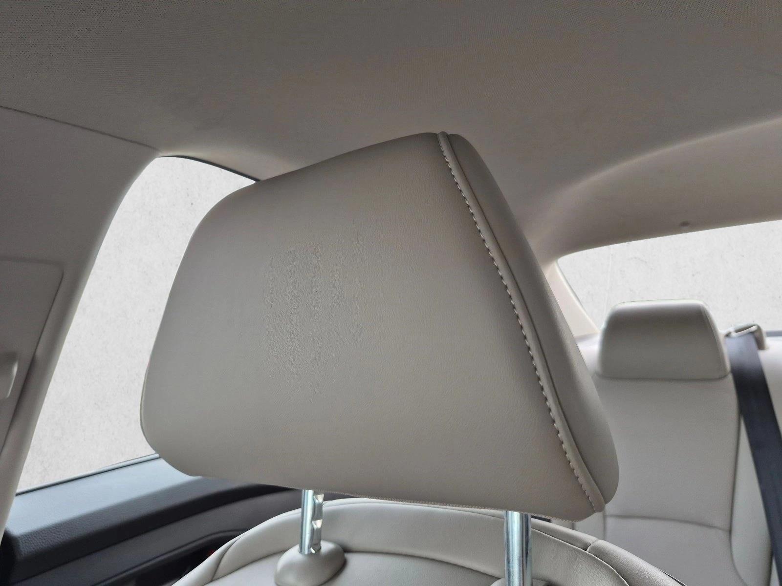 2024 Honda Accord Hybrid EX-L - Photo 14