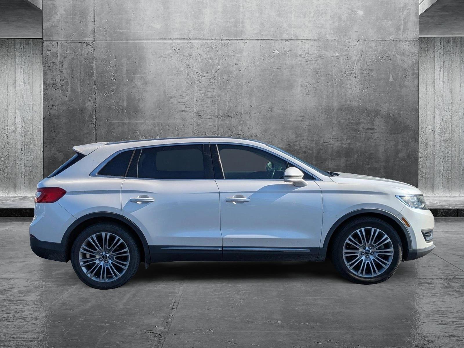 2016 Lincoln MKX Reserve photo 4