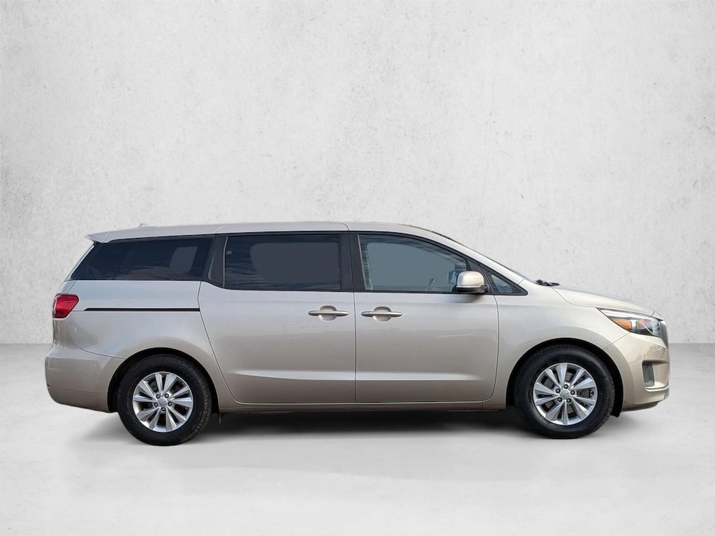 Used 2017 Kia Sedona LX Van Passenger Van