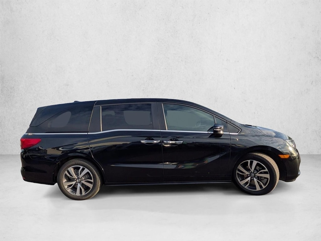 Used 2023 Honda Odyssey Touring Van
