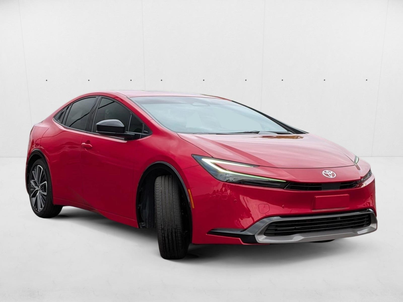 2024 Toyota Prius XLE photo 3