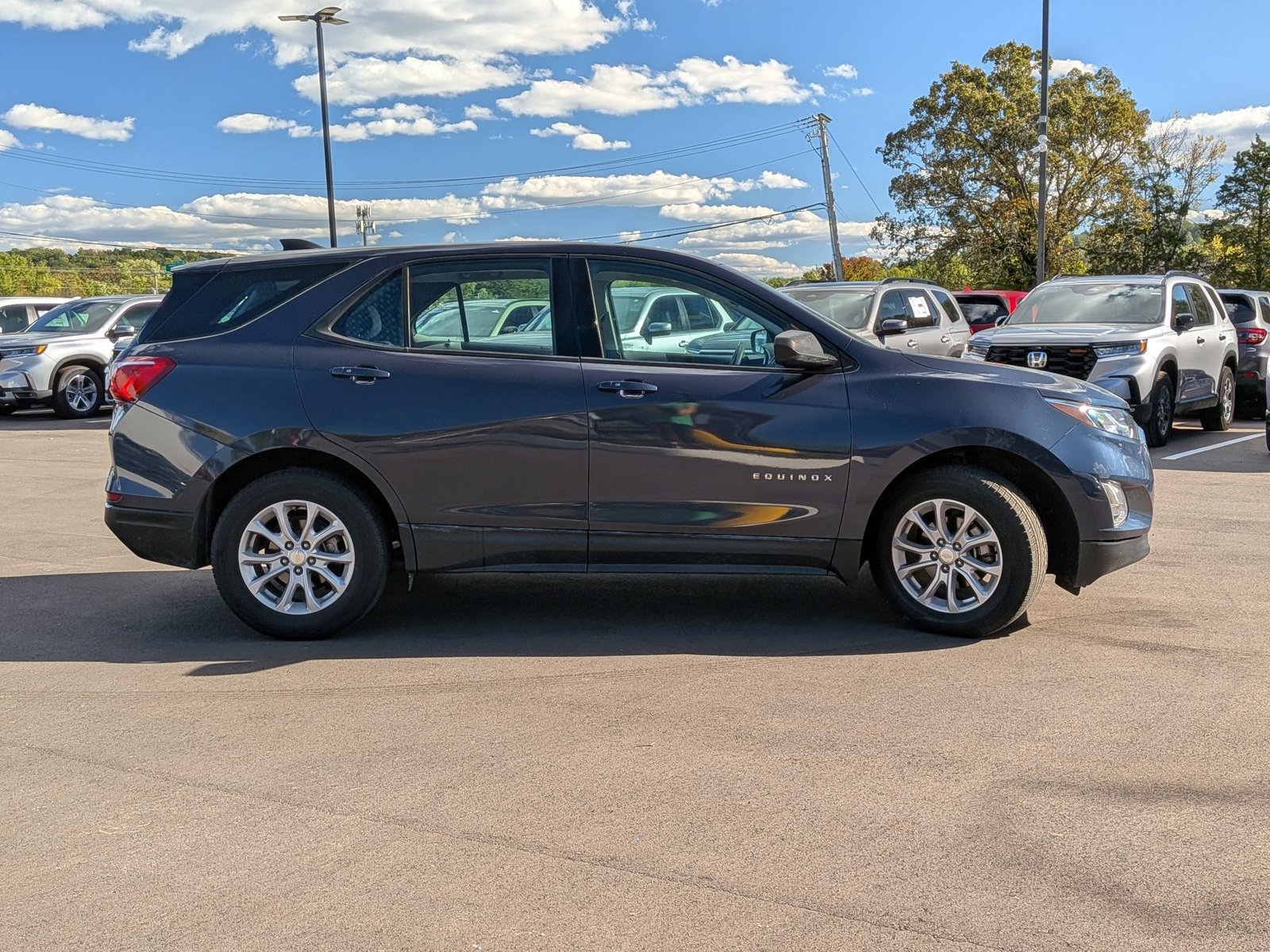 2018 Chevrolet Equinox LS photo 4