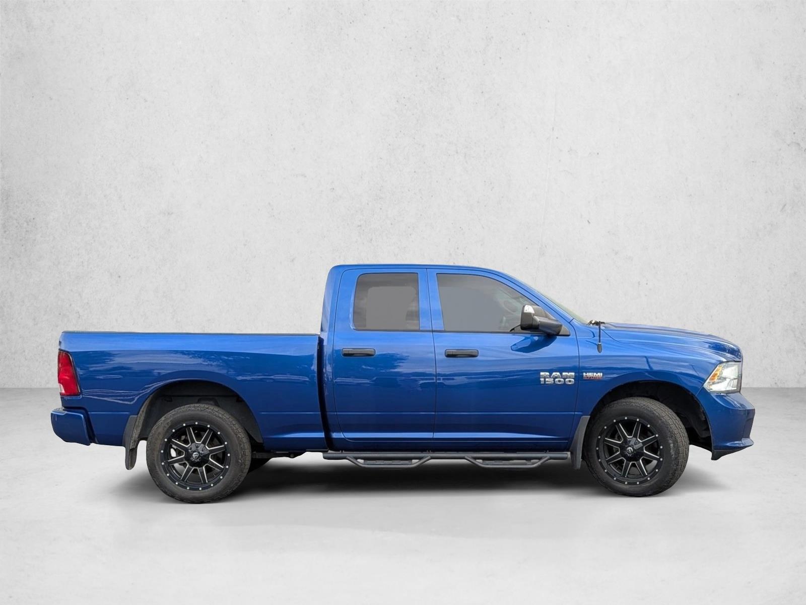 2017 Ram 1500 Tradesman Express photo 4