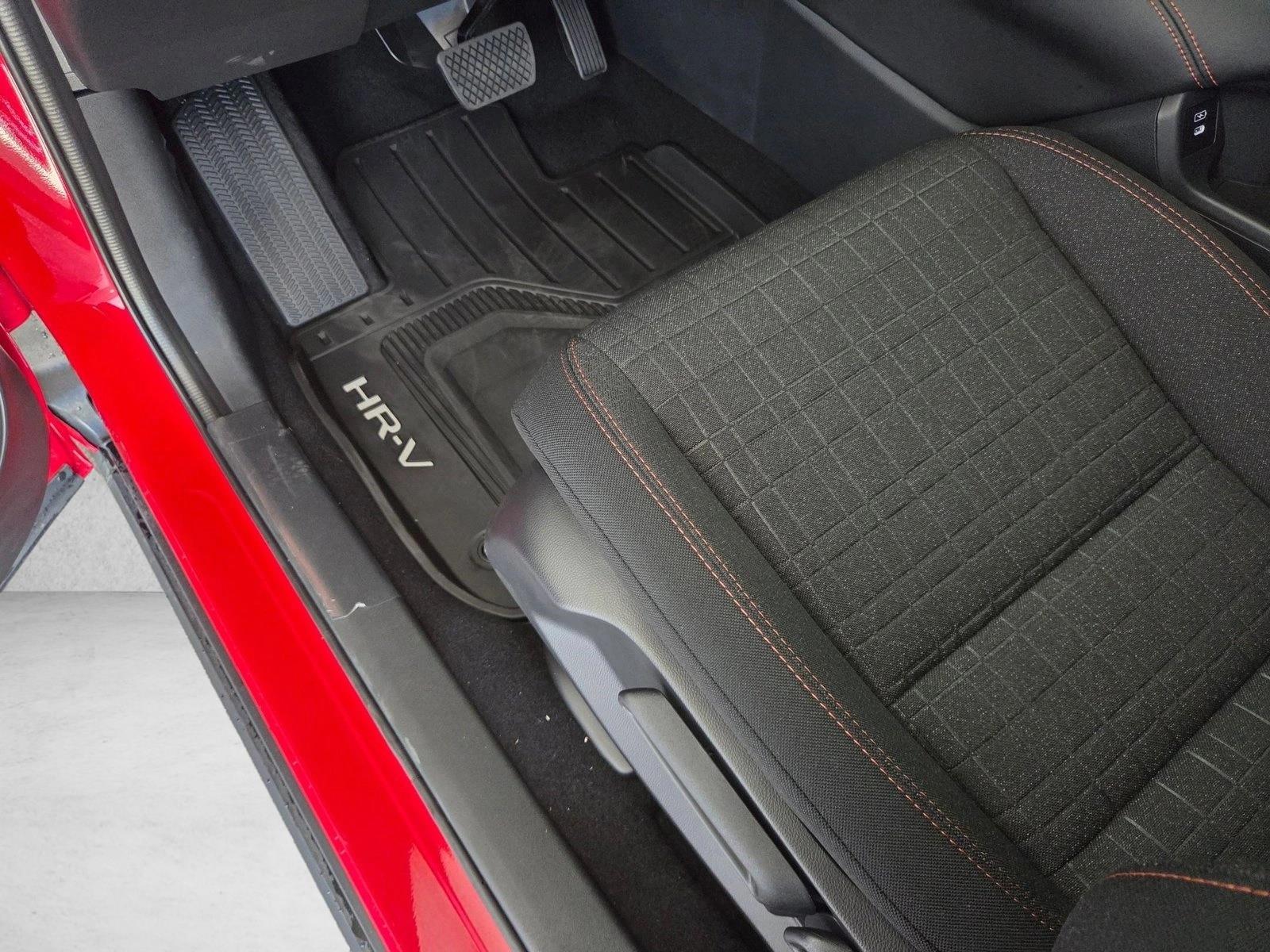 2026 Honda HR-V Sport photo 4