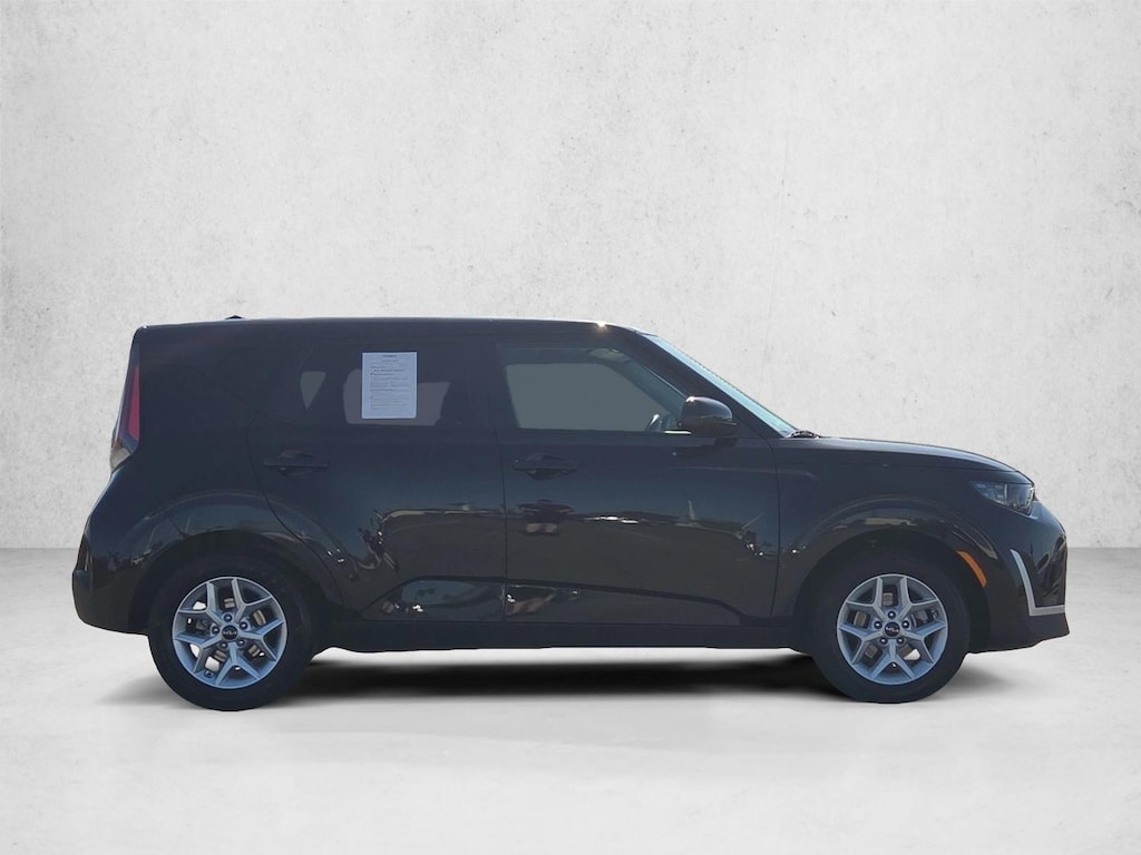Used 2024 Kia Soul LX Hatchback
